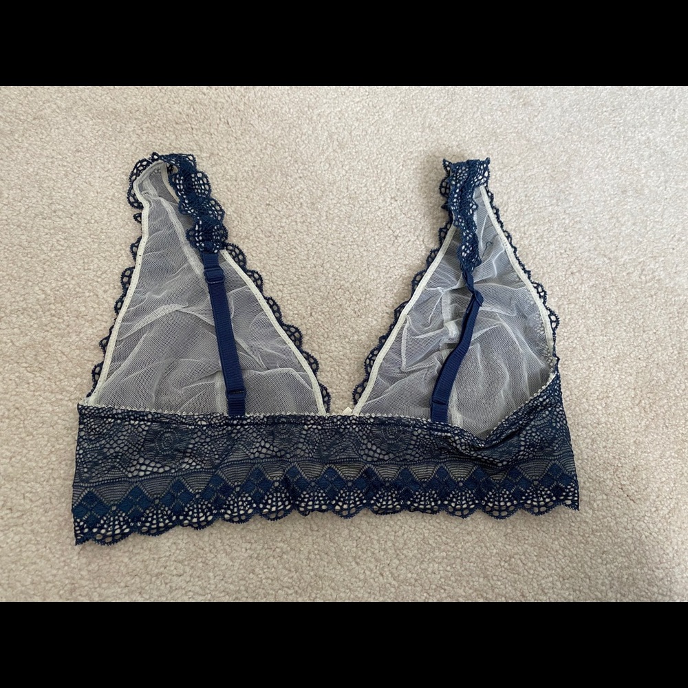 Heidi Bralette - Picture 2 of 3